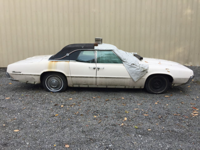 1967 Ford Thunderbird
