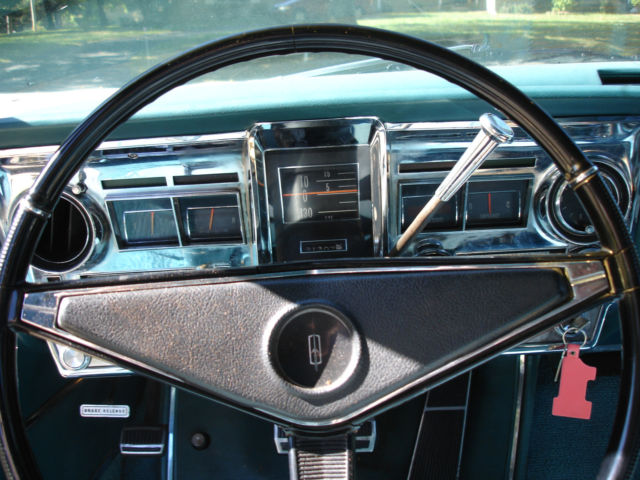1967 Oldsmobile Toronado - photo 12