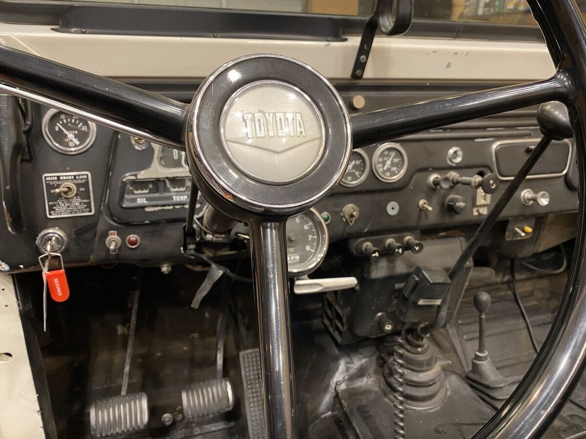 1967 Toyota FJ Cruiser - photo 7