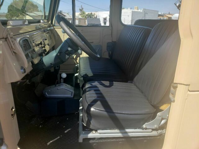 1967 Toyota FJ Cruiser 350 v8, Automatic, 4x4, Rust Free SW Vehicle! - photo 10