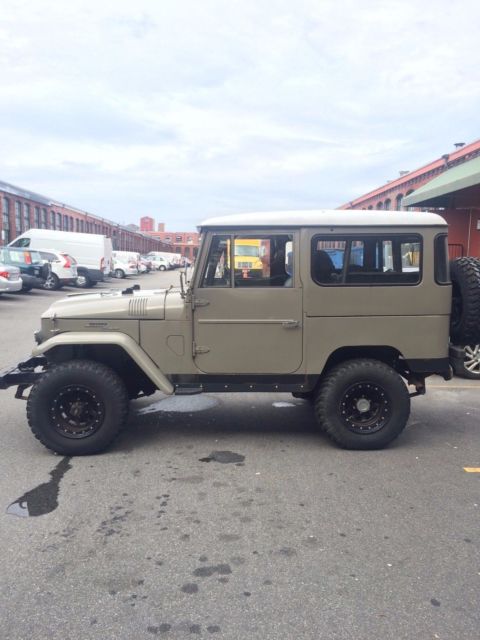 1967 Toyota Land Cruiser FJ40 - photo 2