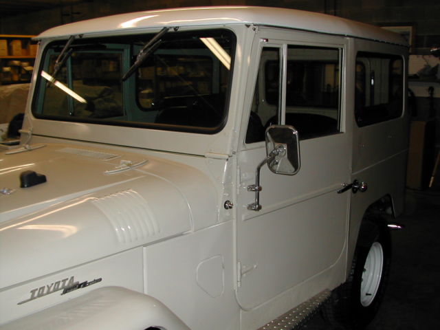 1967 Toyota Land Cruiser FJ40 - photo 2