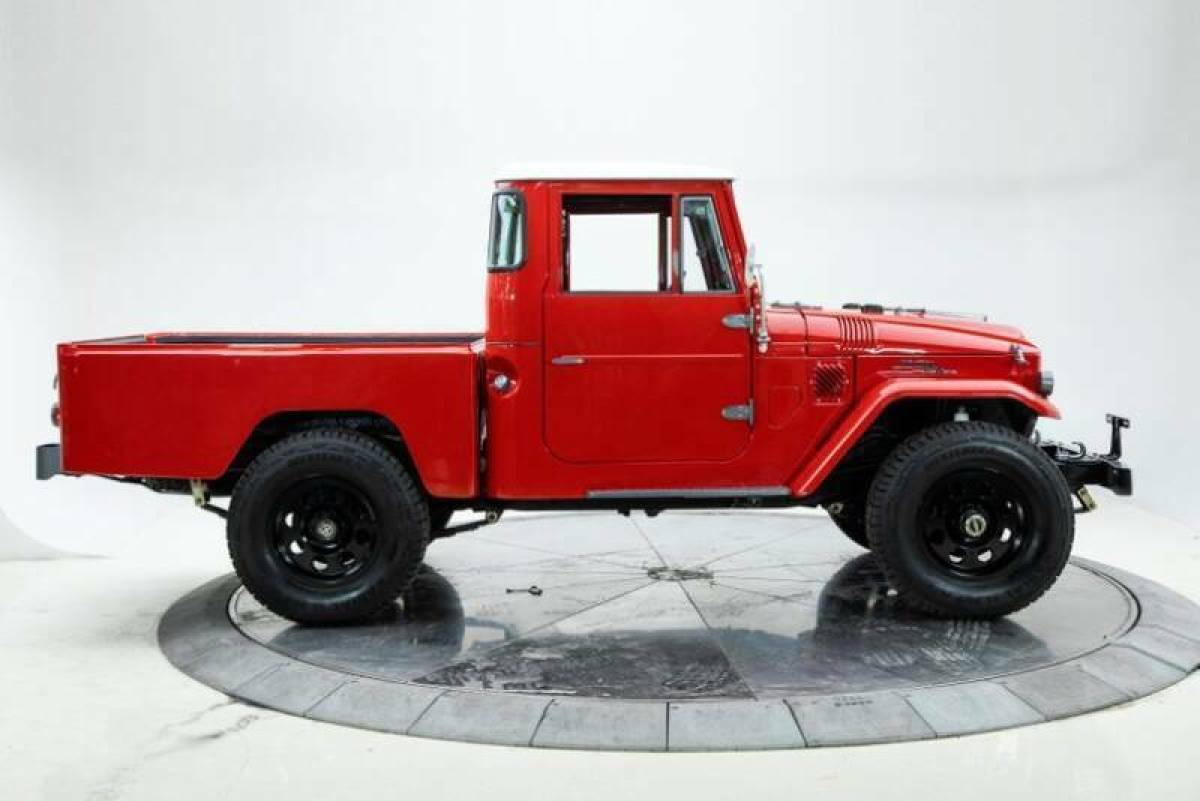 1967 Toyota Land Cruiser - photo 2