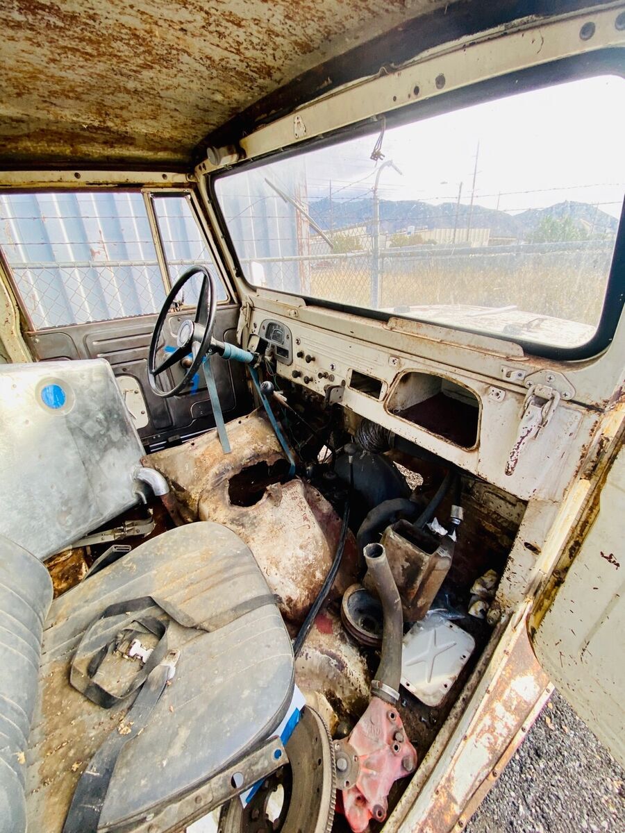 1967 Toyota Land Cruiser FJ-40 - photo 6