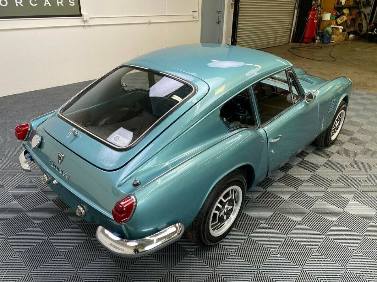 1967 Triumph GT6 1967 TRIUMPH GT-6 COUPE. FACTORY 4-SPEED WITH OVERDRIVE. - photo 9