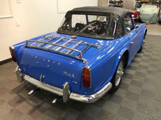 1967 Triumph TR4A IRS 4-SPEED, 60-SPOKE WIRES, LUGGAGE RACK - photo 6