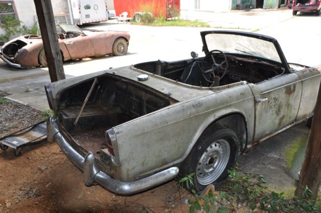 1967 Triumph TR4A Convertible - photo 7