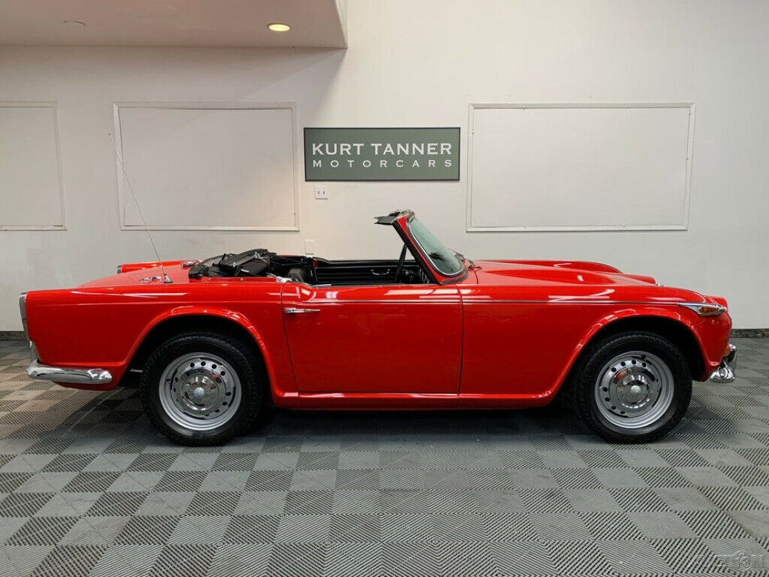 1967 Triumph TR4A 1967 TRIUMPH TR4A IRS. - photo 3