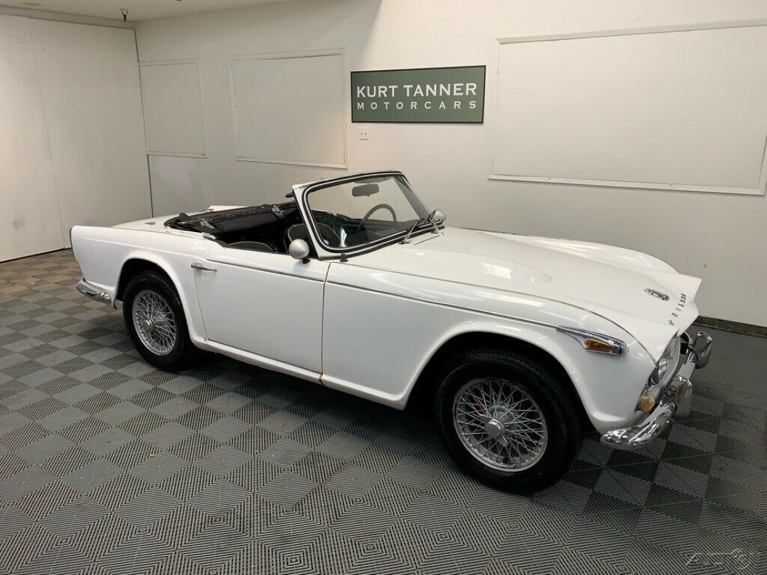 1967 TRIUMPH TR4A. SOLID AXLE 4-SPEED, 60-SPOKE WIRE WHEELS. GOOD DRIVER. 1967 Triumph TR4A 1967 TRIUMPH TR4A