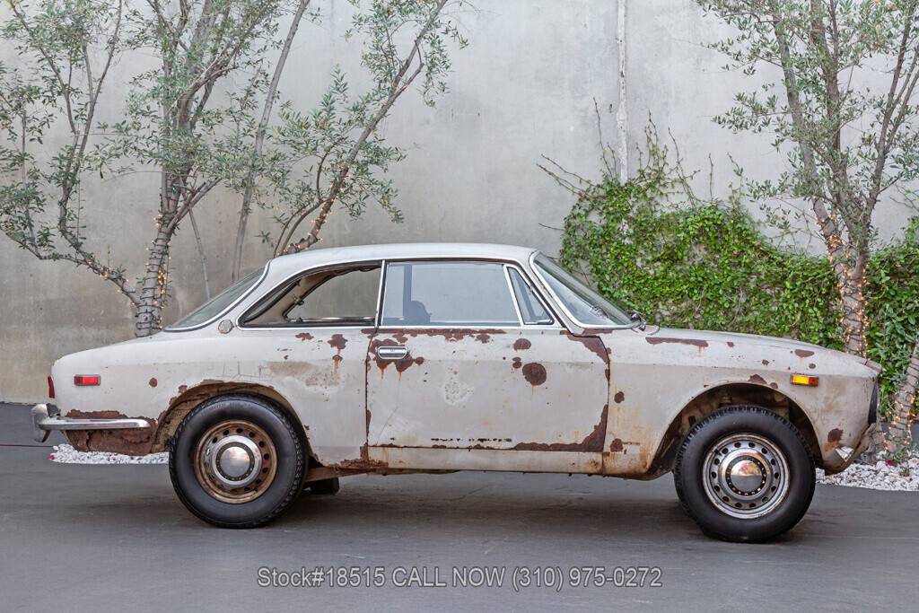 1967 Alfa Romeo 1750 GT Veloce - photo 4