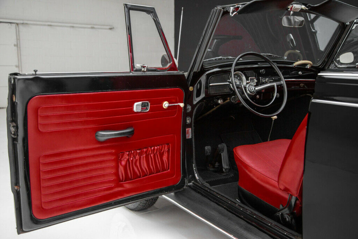 1967 Volkswagen Beetle - Classic Convertible Black/Red - photo 10