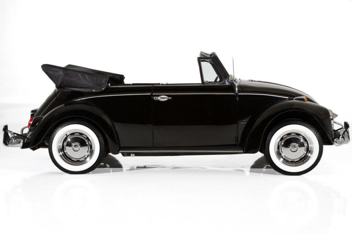 1967 Volkswagen Beetle - Classic Convertible Black/Red - photo 2