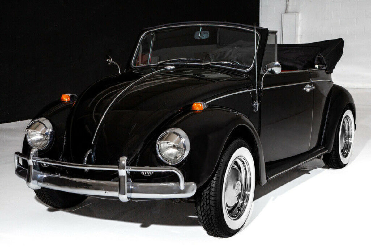 1967 Volkswagen Beetle - Classic Convertible Black/Red - photo 9