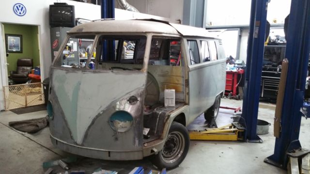 1967 Volkswagen Bus/Vanagon camper - photo 2