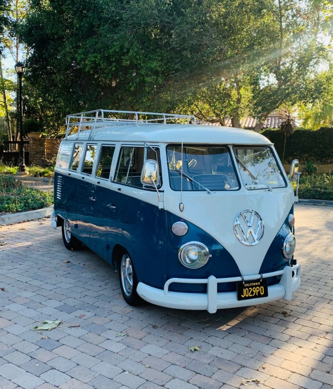 1967 Volkswagen Bus Type 2 Microbus Samba 1967 Volkswagen Bus/Vanagon