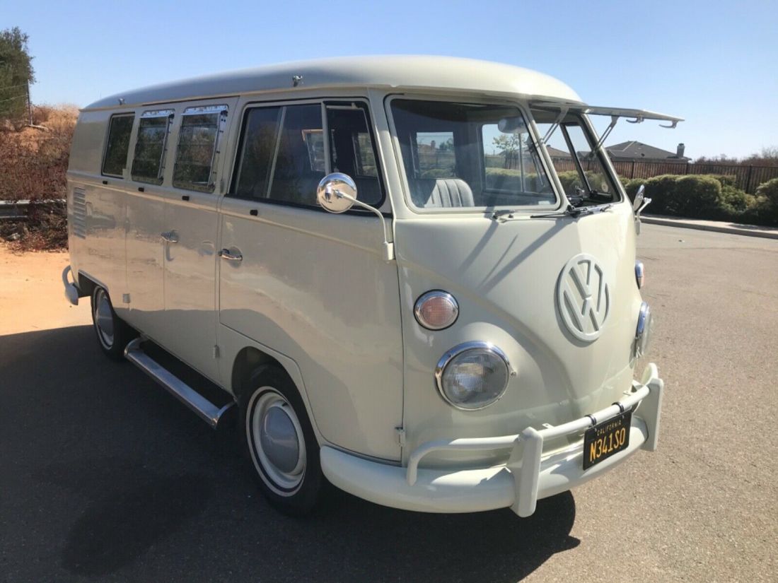 1967 Volkswagen bus vanagon 1967 Volkswagen Bus/Vanagon