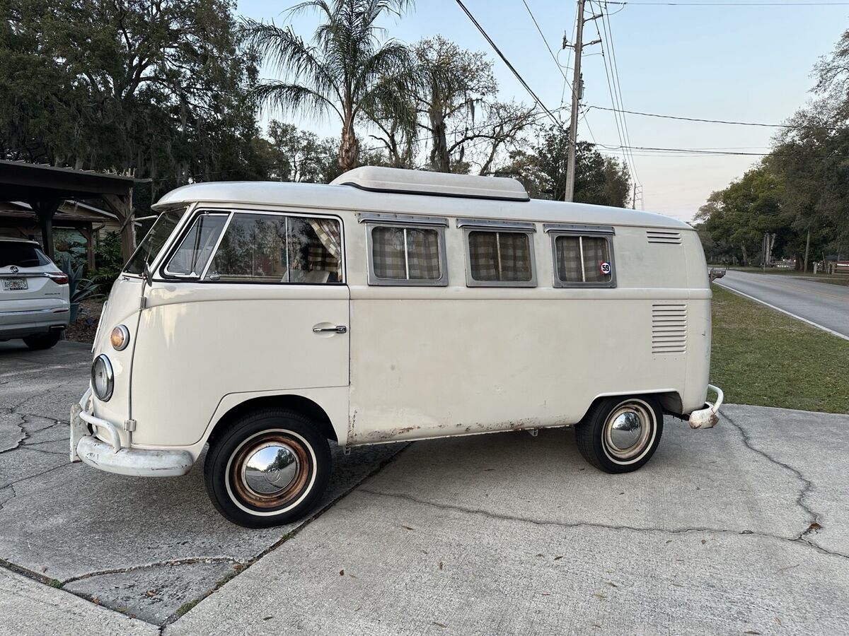 1967 Volkswagen Transporter Camper - photo 3