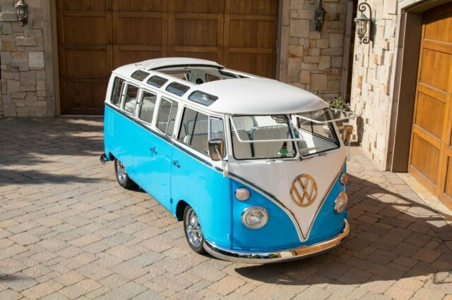 1967 VW 21 Window Bus 1967 Volkswagen Bus/Vanagon Deluxe