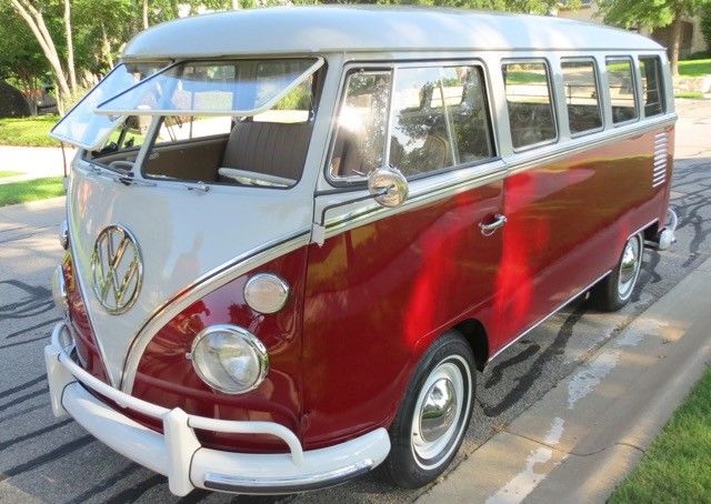 1967 VW Deluxe Microbus 1967 Volkswagen Bus/Vanagon