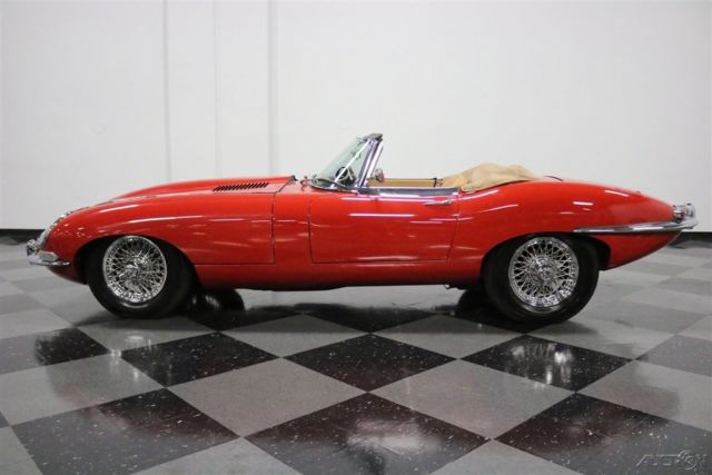 1967 Jaguar E-Type XKE Roadster - photo 2