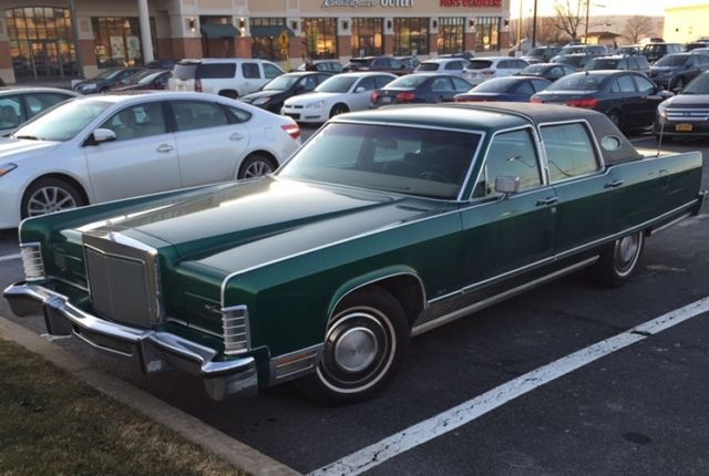 1966 Lincoln Town Car Batmobile Built on a 1976 Lincoln Chassis, 460 4v - photo 6