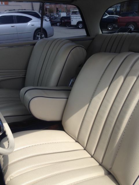 1967 Mercedes-Benz 200-Series - photo 11