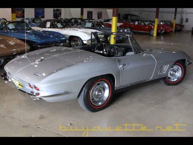 1967 Chevrolet Corvette Convertible - photo 6