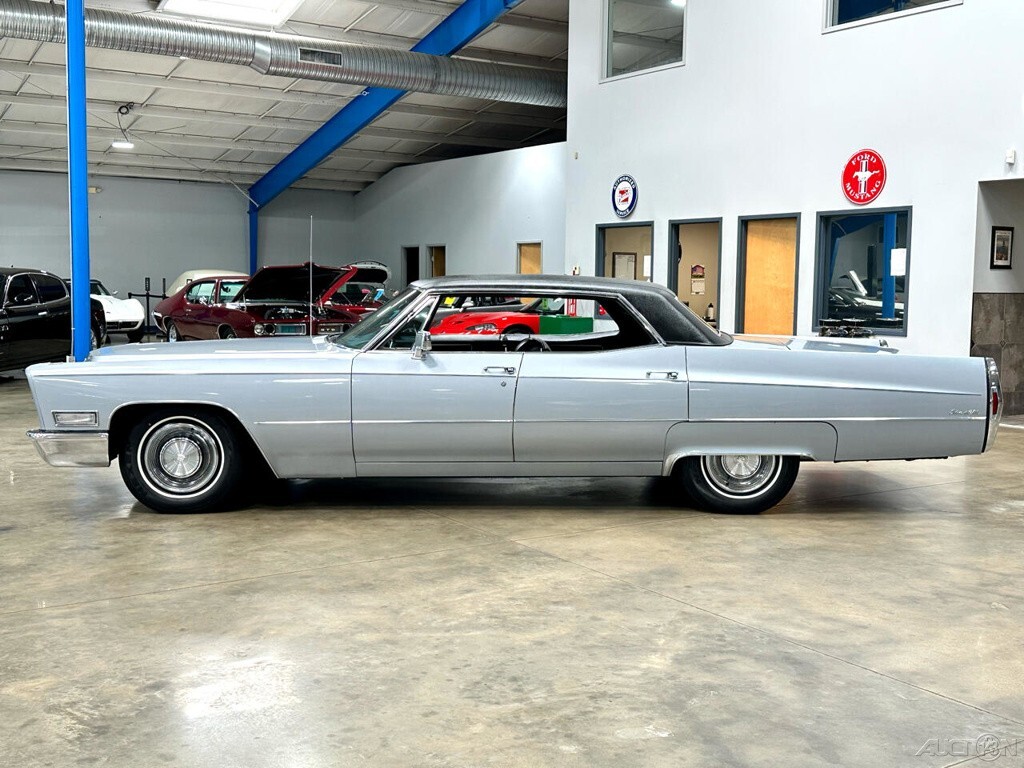 1968 Cadillac DeVille 4dr Hardtop Sedan - photo 4