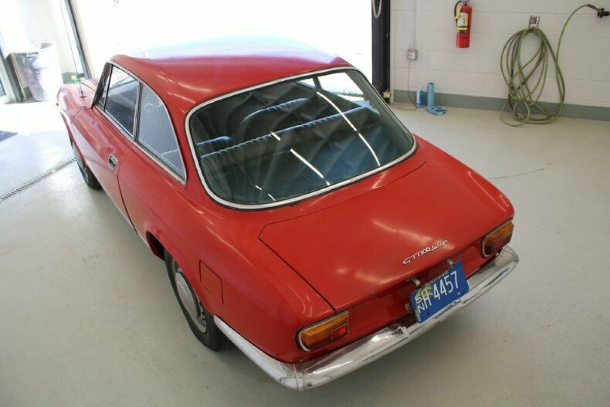 1968 Alfa Romeo Giulia CLEAN TITLE/1968 ALFA ROMEO GIULIA GT JUNIOR - photo 3