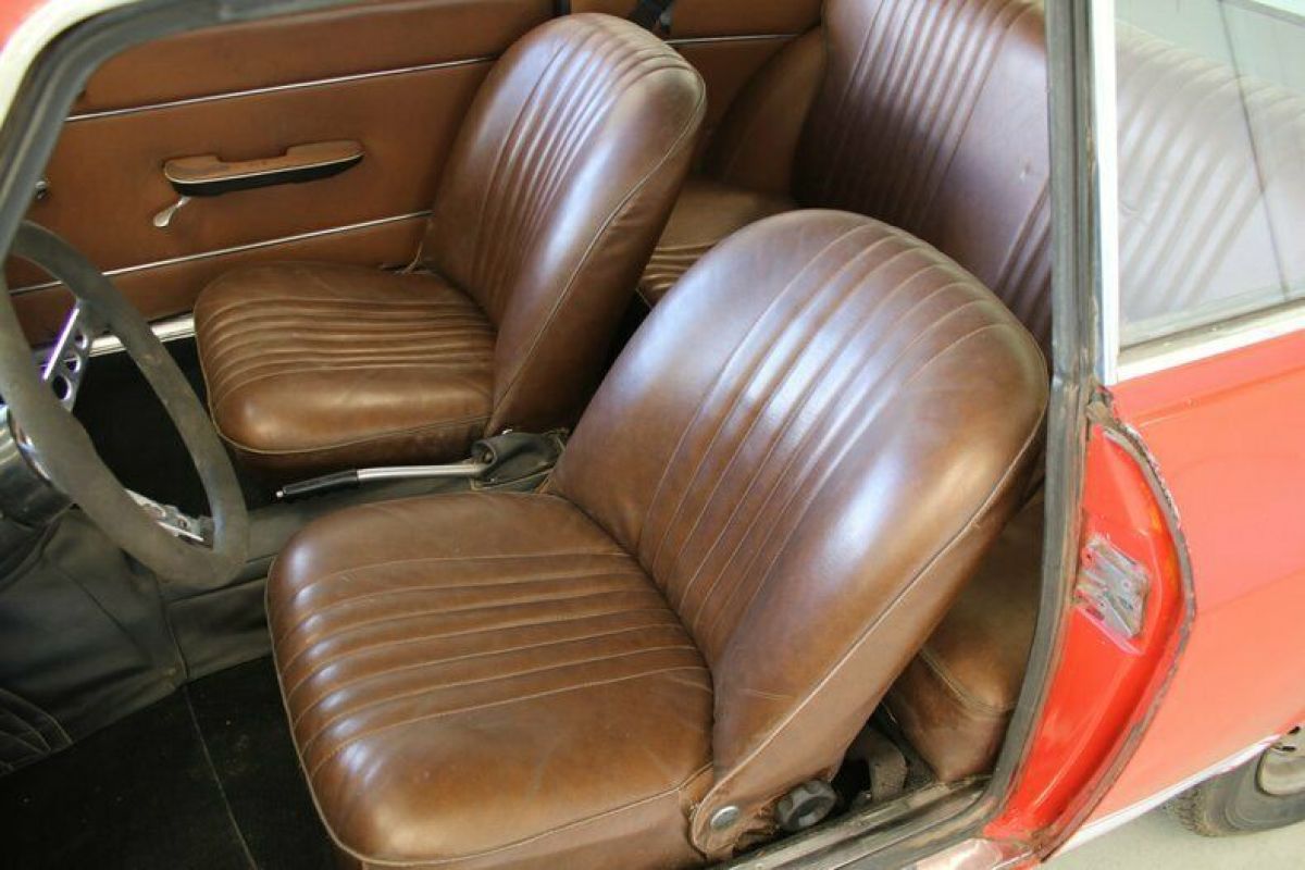 1968 Alfa Romeo Giulia CLEAN TITLE/1968 ALFA ROMEO GIULIA GT JUNIOR - photo 7