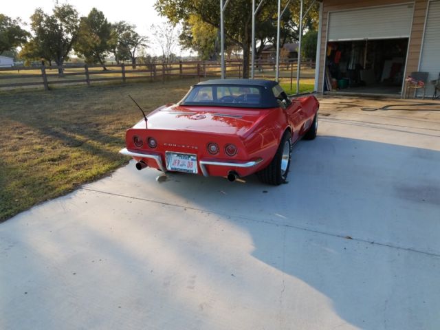 1968 Big Block Convertible 4 Speed with Hard Top. Clear Title 2 tops 1968 Chevrolet Corvette Base