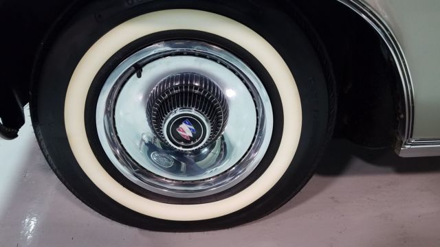 1968 Buick Electra 225 Custom Hardtop 2-Door - photo 10