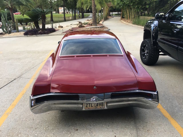 1968 Buick Riviera Bucket Seats with center console shifter - photo 4