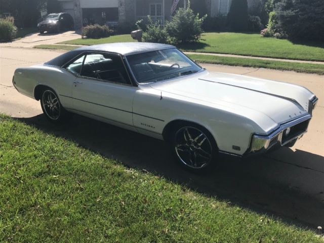 1968 Buick Riviera - photo 2
