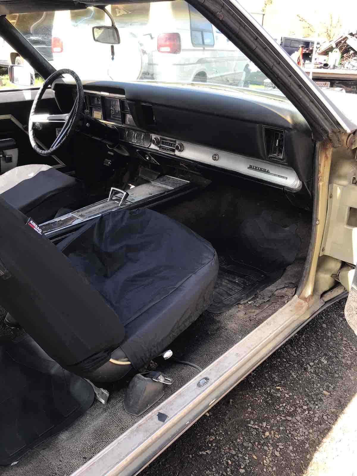 1968 Buick Riviera chrome - photo 10