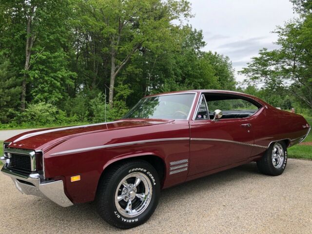 1968 Buick Skylark 2 door sport coupe