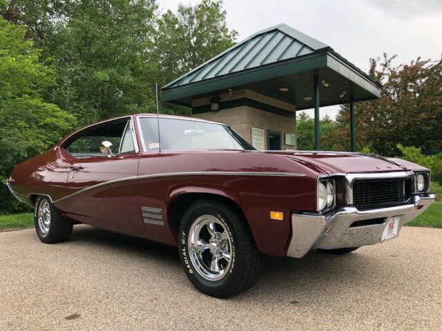 1968 Buick Skylark 2 door sport coupe - photo 2