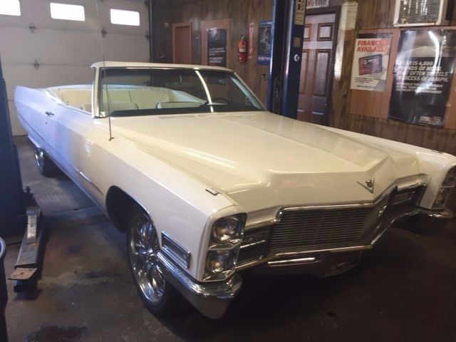 1968 Cadillac DeVille coupe