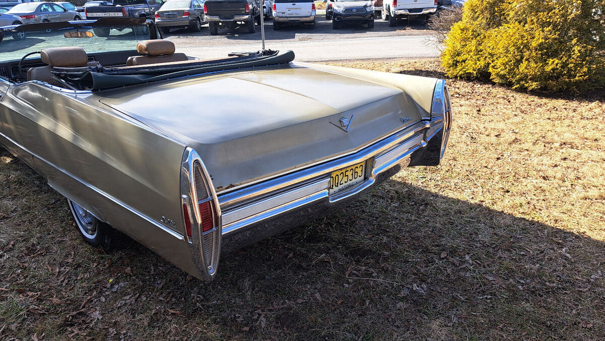 1968 Cadillac DeVille 1 Owner 79K Miles Factory A/C Headrest Baroque Gold Rare! - photo 7