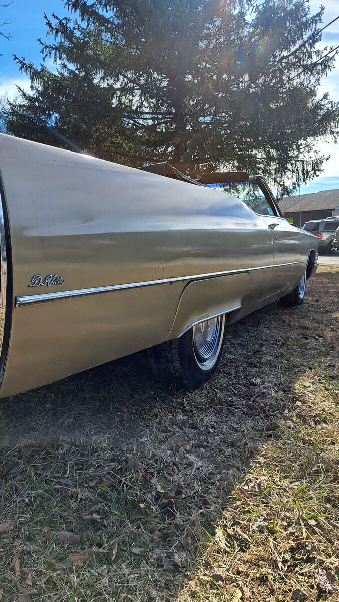 1968 Cadillac DeVille 1 Owner 79K Miles Factory A/C Headrest Baroque Gold Rare! - photo 9