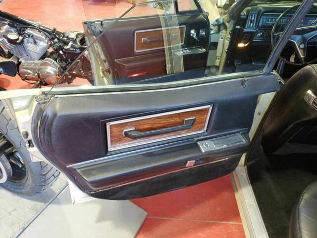 1968 Cadillac DeVille 4 door - photo 8