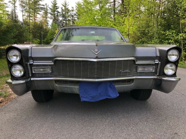 1968 Cadillac DeVille Sedan Hardtop For Sale. Ready For Restoration & Original 1968 Cadillac DeVille Original Chrome