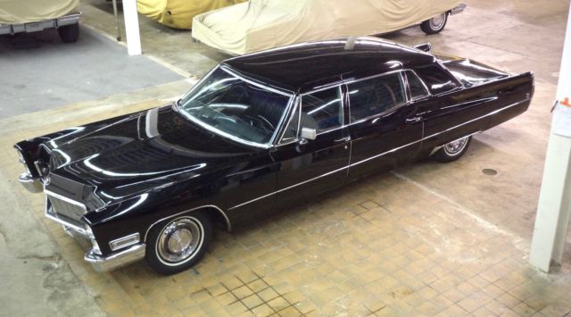 1968 Cadillac Fleetwood 75 Limousine - photo 2