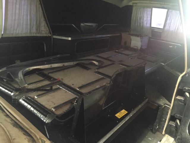 1968 Cadillac Fleetwood Hearse - photo 10