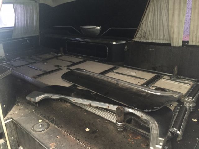 1968 Cadillac Fleetwood Hearse - photo 9