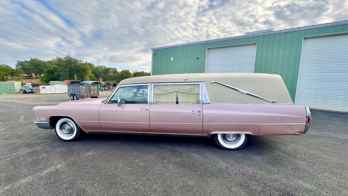 1968 Cadillac Miller Meteor Hearse - photo 8