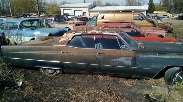 1967 Cadillac DeVille - photo 2