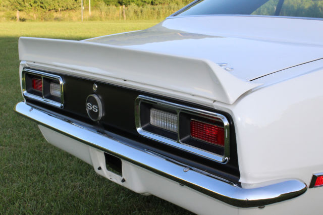 1968 Chevrolet Camaro - photo 10