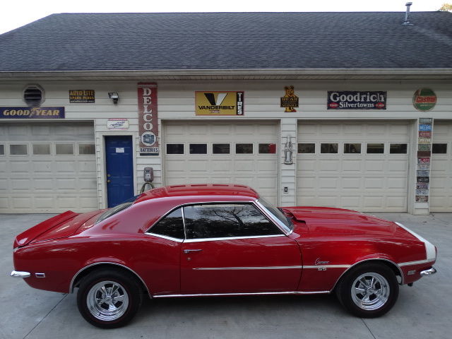 1968 CAMARO....GOOD RED PAINT....NICE BLACK INTERIOR....RS....NICE 1968 Chevrolet Camaro