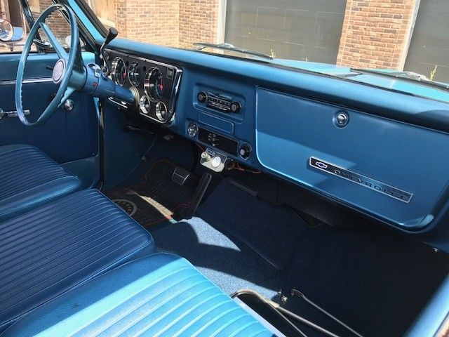 1968 Chevrolet C/K Pickup 1500 CST - photo 10